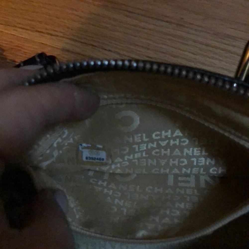 👜Chanel LAX bag! Like new! Low ball offers will not even be considered - Picture 5 of 7